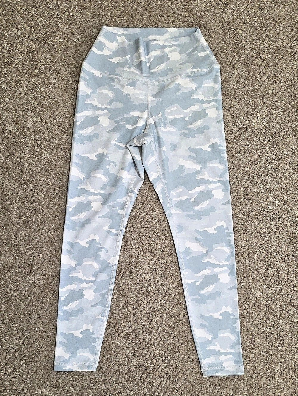 P'tula Desa'Ree Camo Leggings in Blue & White Size Medium